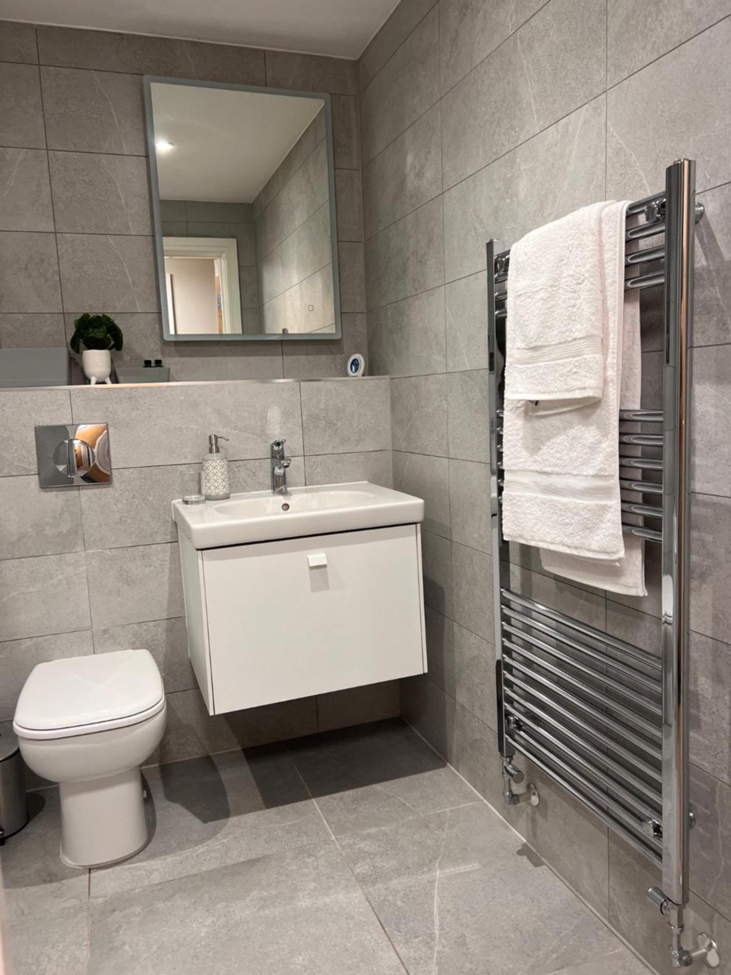 Modern Apartment - Bhx Nec - Free Secure Gated Parking 索利赫尔 外观 照片